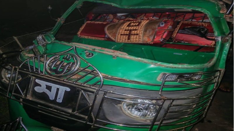 দাগনভূঞা সড়ক দুর্ঘটনায় ১ নিহত ৬ আহত 